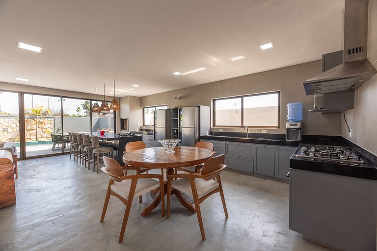 6 suíte com piscina privativa em condomínio