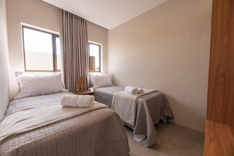 6 suíte com piscina privativa em condomínio