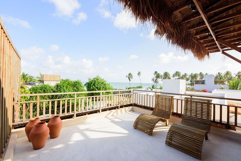 4 suítes a 50m da praia c/ piscina - Flamboyant 01