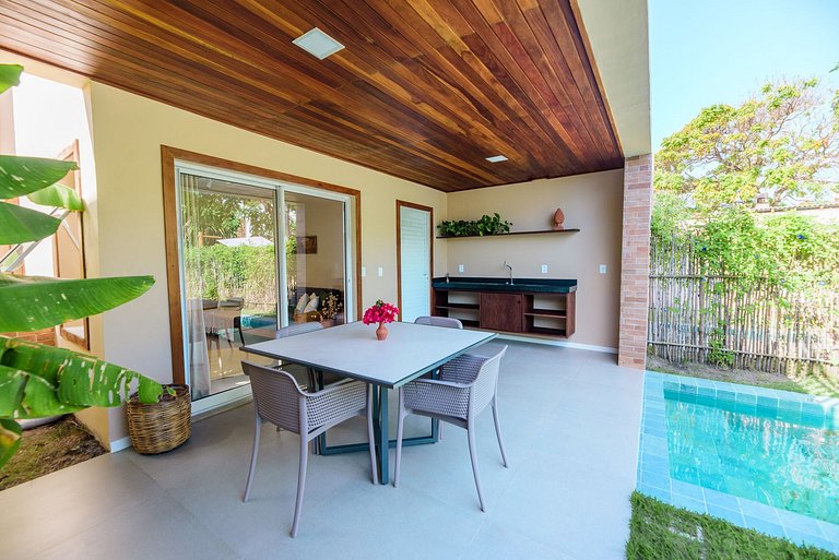 4 suítes a 50m da praia c/ piscina - Flamboyant 01