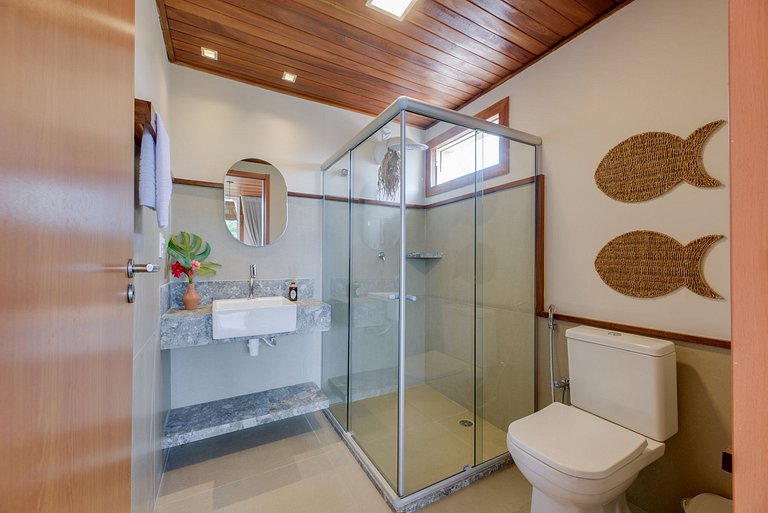 4 suítes a 50m da praia c/ piscina - Flamboyant 01