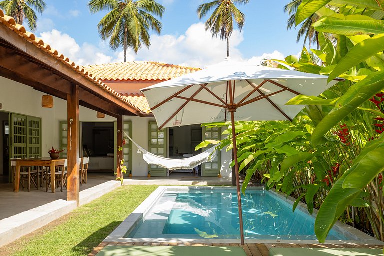 2 suítes c/ piscina privativa